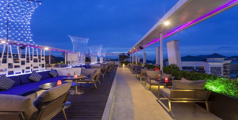 Ashlee HUB Hotel - Teras