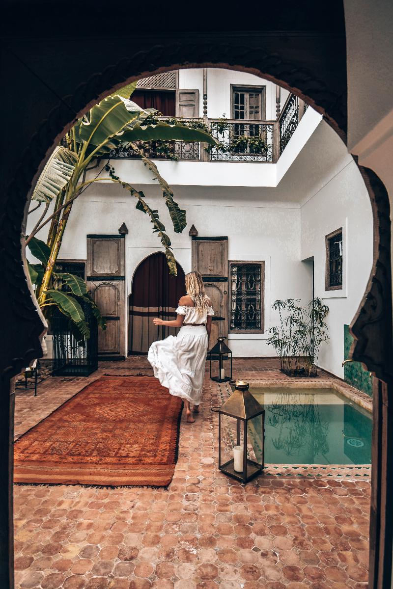 Riad Altair - Genel