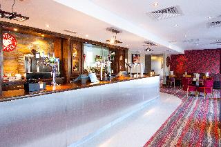 Premier Inn London Gatwick Manor Royal fotoÄŸrafÄ±