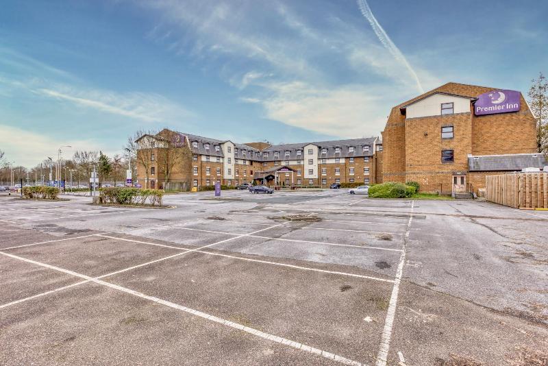 Premier Inn London Gatwick Airport A23 - Genel
