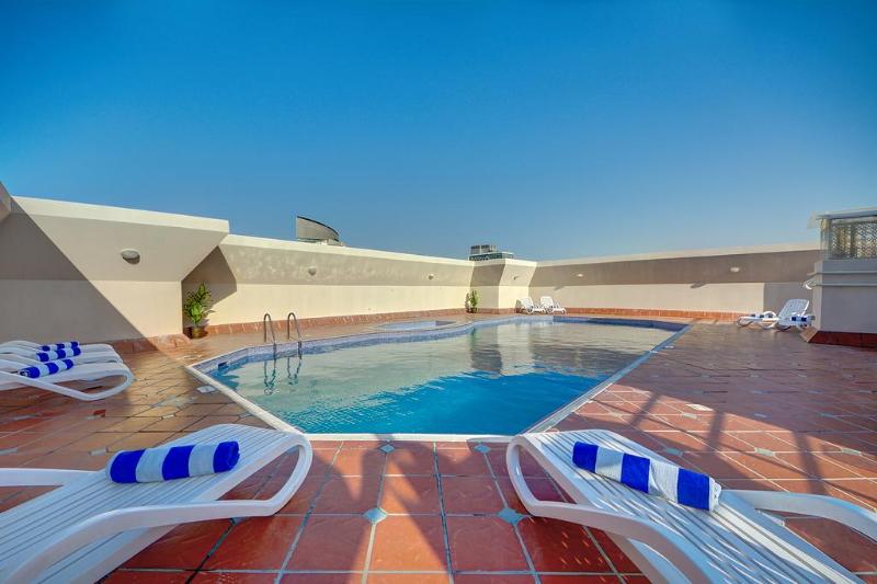 Al Manar Grand Hotel Apartment - Havuz