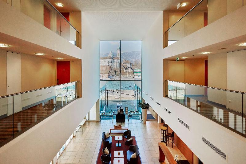 H4 Hotel Solothurn - Lobi