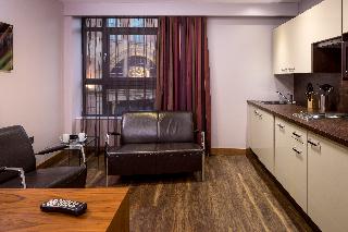 Roomzzz Leeds City fotoÄŸrafÄ±