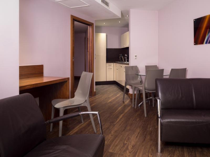 Roomzzz Leeds City - Oda