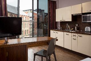 Roomzzz Leeds City fotoÄŸrafÄ±