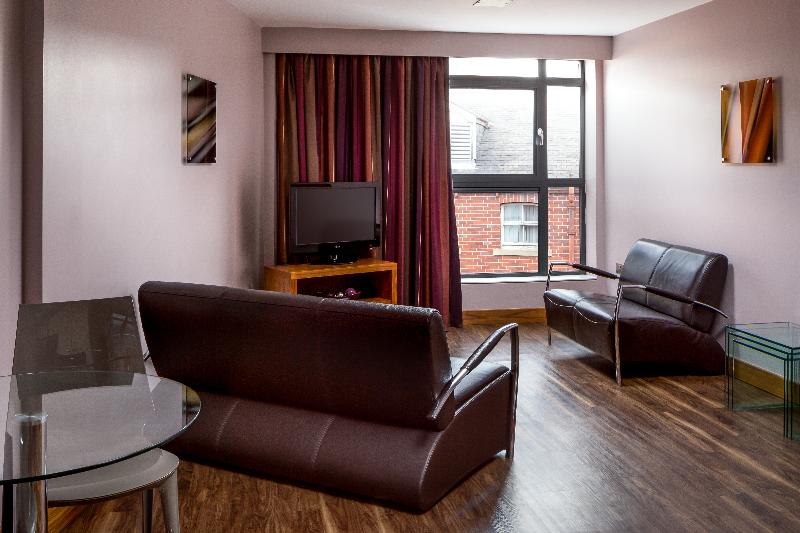 Roomzzz Leeds City - Oda