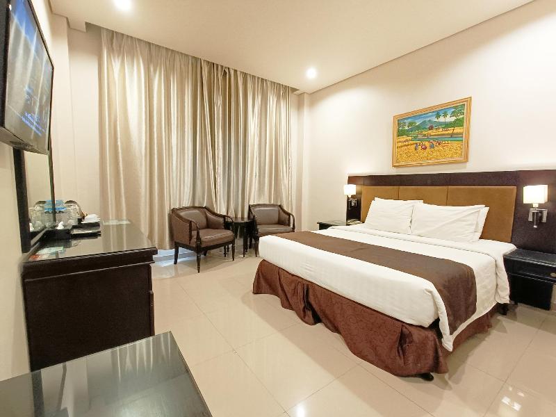 Narita Hotel Surabaya - Oda