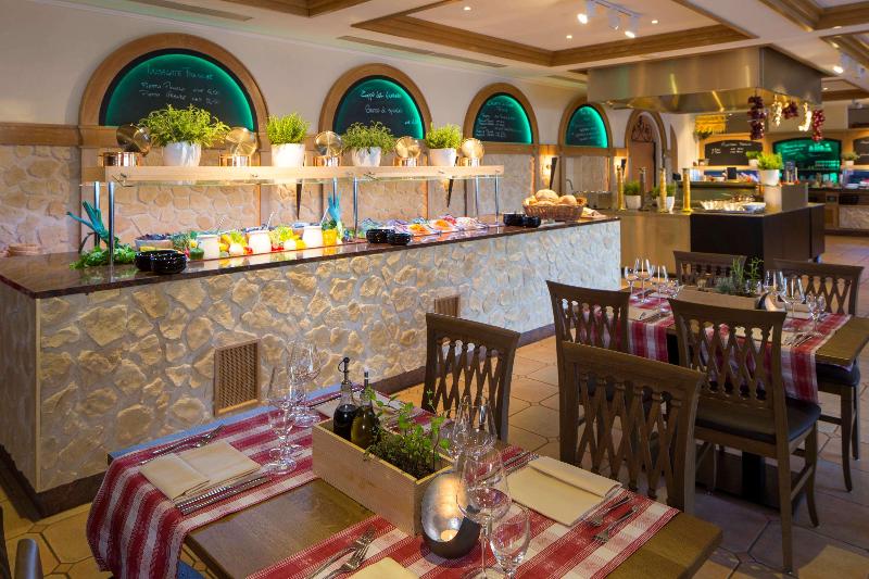 Hotel Arcadia Locarno, a Trademark Collection by W - Restoran