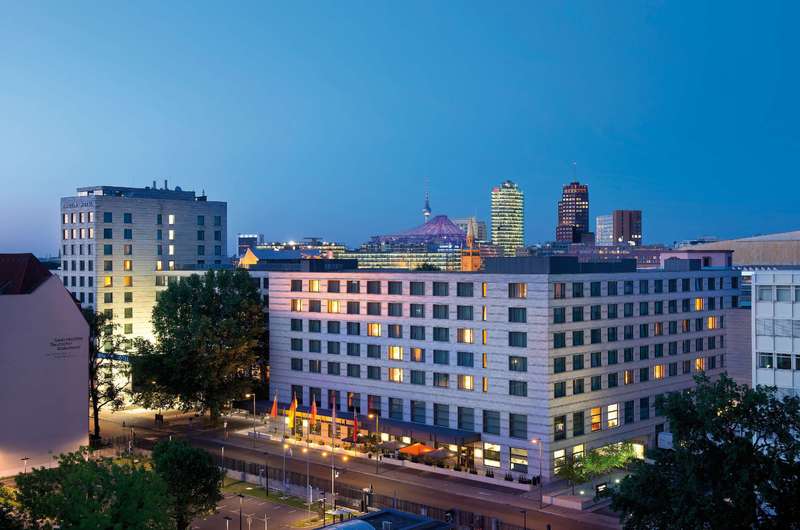 JW Marriott Hotel Berlin - Genel