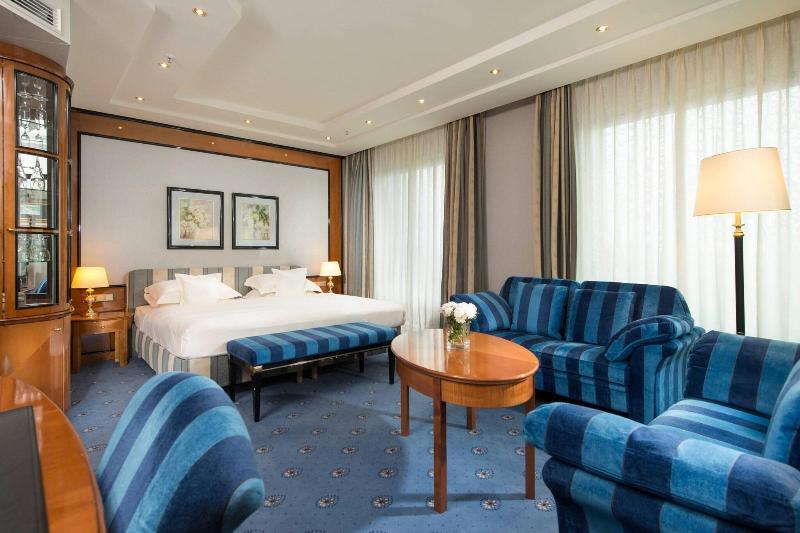 JW Marriott Hotel Berlin - Oda