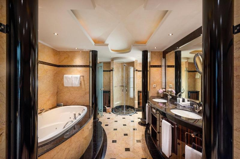 JW Marriott Hotel Berlin - Oda