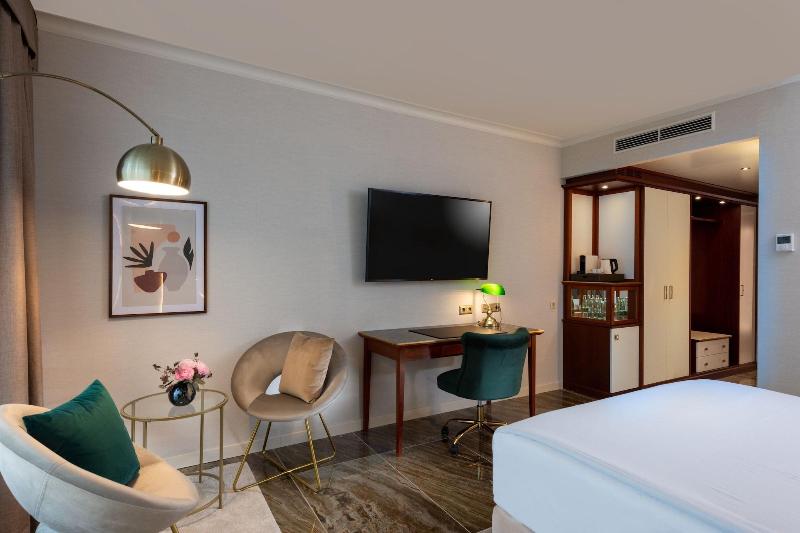 JW Marriott Hotel Berlin - Oda