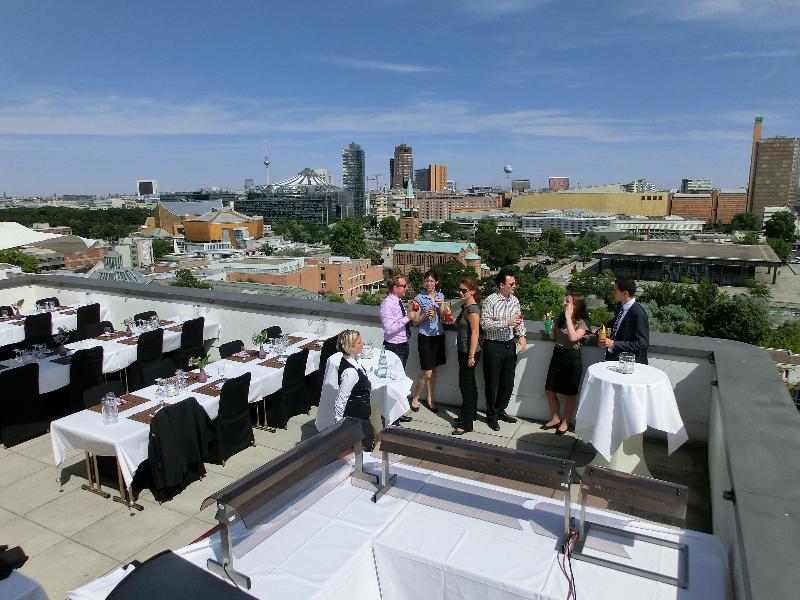 JW Marriott Hotel Berlin - Teras