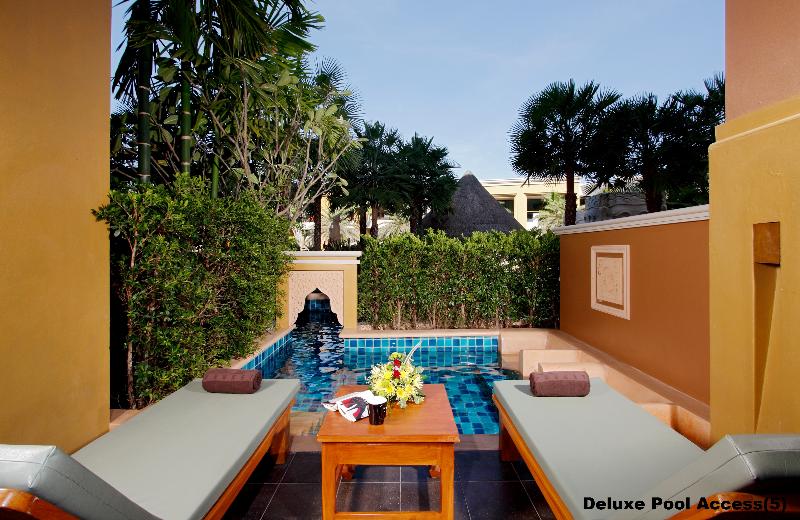 Rawai Palm Beach Resort - Oda
