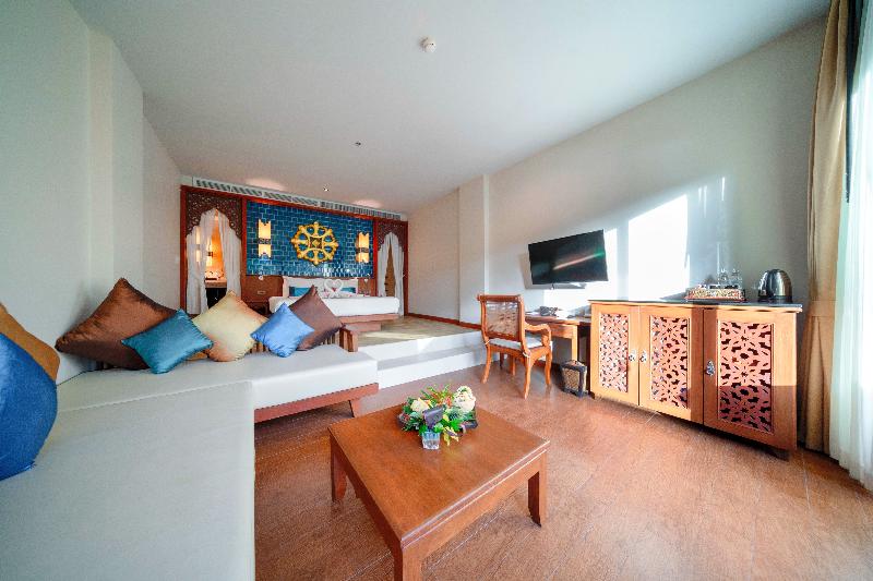 Rawai Palm Beach Resort - Oda
