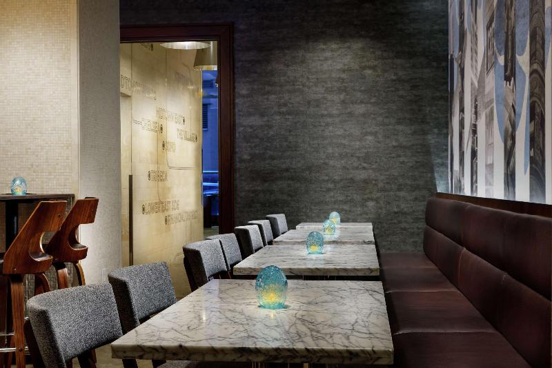 Distrikt Hotel New York City, Tapestry Collection - Bar