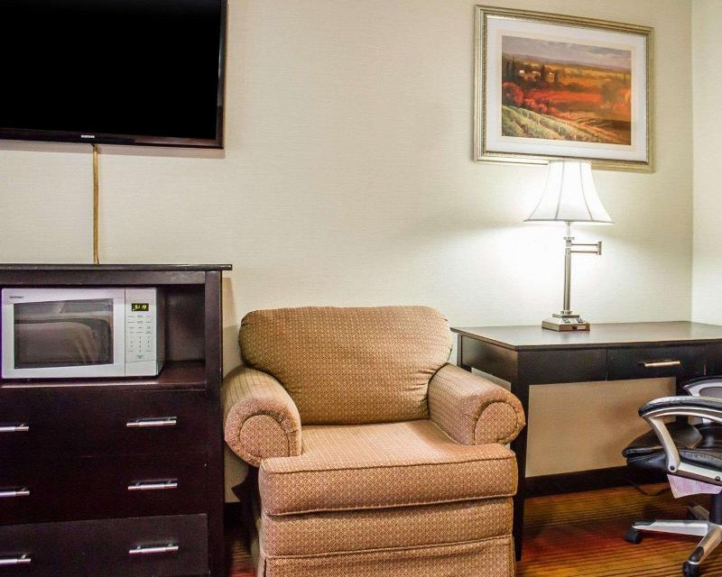 Rodeway Inn MacArthur Airport - Oda