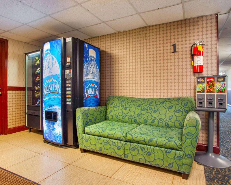 Rodeway Inn Meadowlands - Lobi