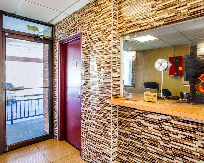 Rodeway Inn Meadowlands - Lobi