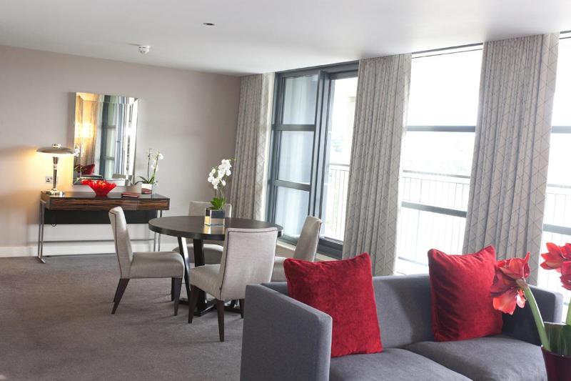 Brooklands Hotel - Oda
