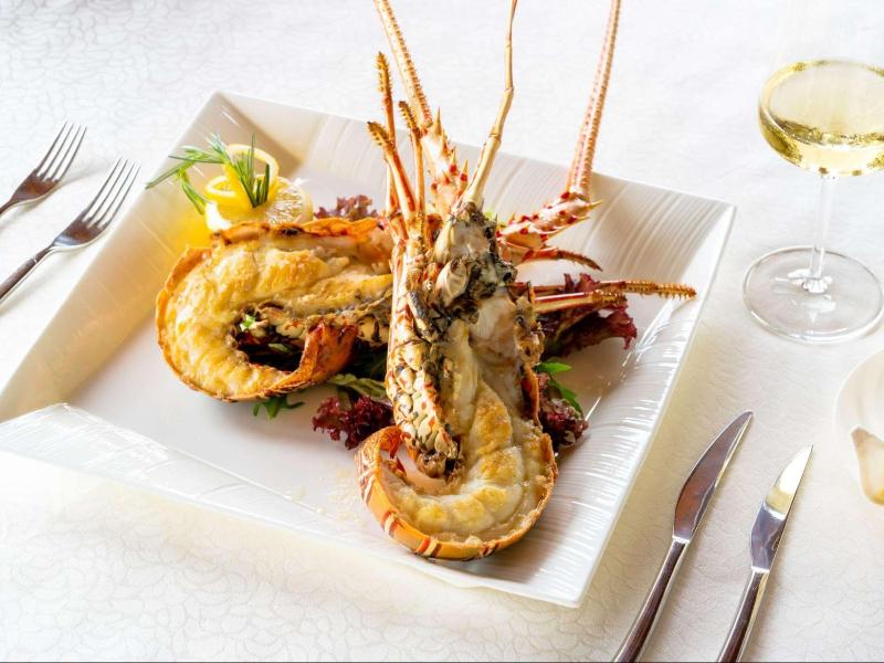 V Villas Maldives at Mirihi - MGallery Collection - Restoran