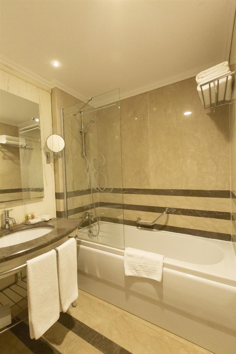 Ramada Plaza by Wyndham Mardin - Oda