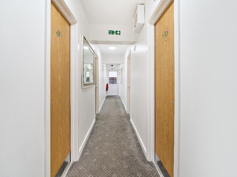Park Hotel Ilford - Genel
