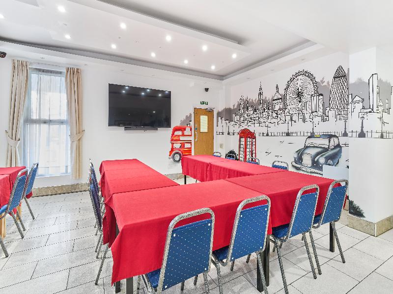 Park Hotel Ilford - Genel