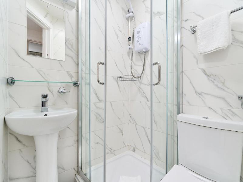 Park Hotel Ilford - Oda