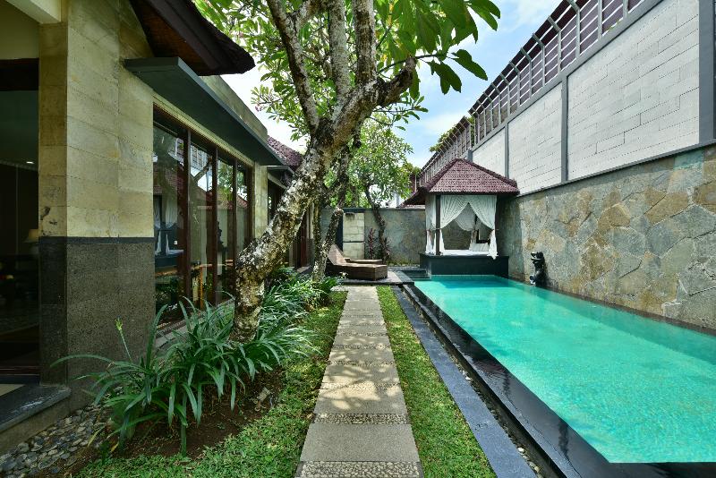 The Khayangan Dreams Villas, Seminyak - Havuz