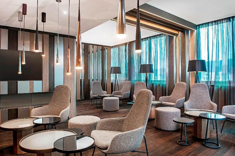 Sheraton Grand Tbilisi Metechi Palace - Lobi