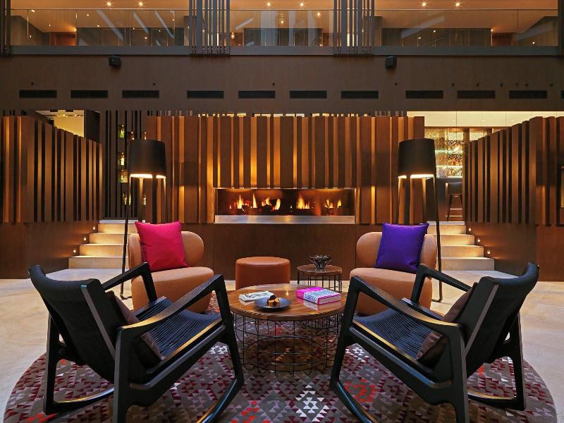 Sheraton Grand Tbilisi Metechi Palace - Lobi
