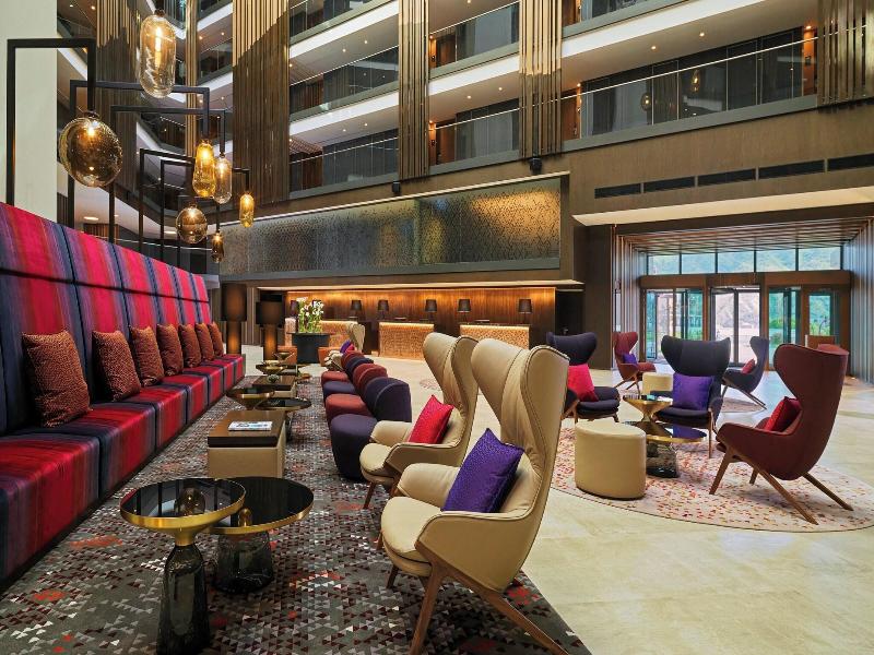 Sheraton Grand Tbilisi Metechi Palace - Lobi