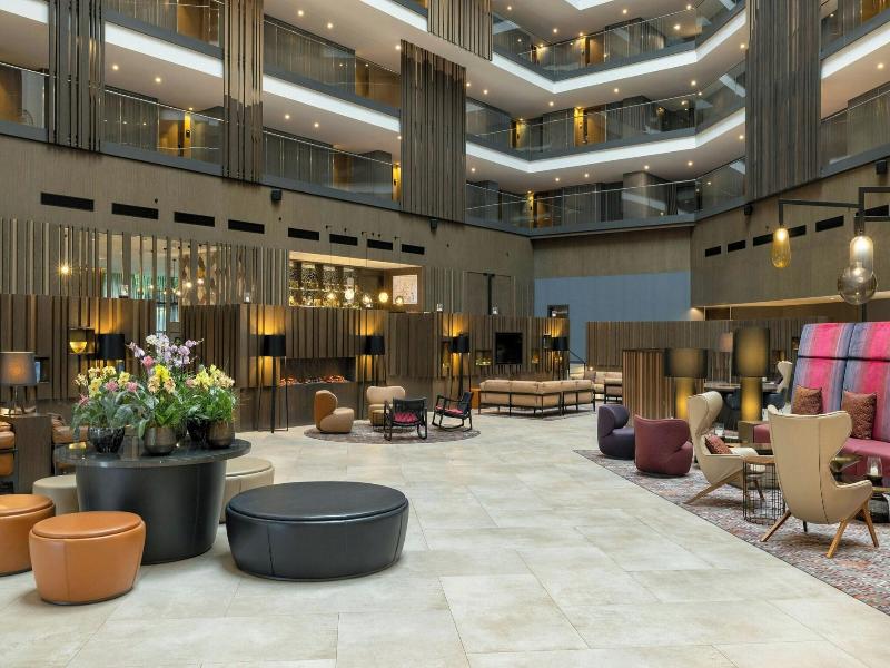 Sheraton Grand Tbilisi Metechi Palace - Lobi