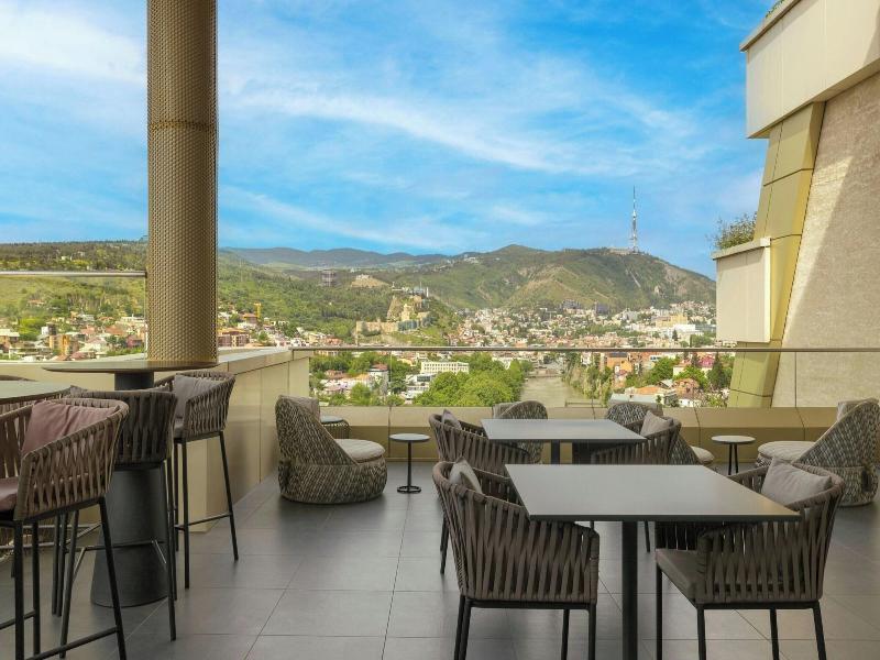 Sheraton Grand Tbilisi Metechi Palace - Lobi