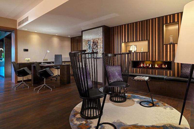 Sheraton Grand Tbilisi Metechi Palace - Oda