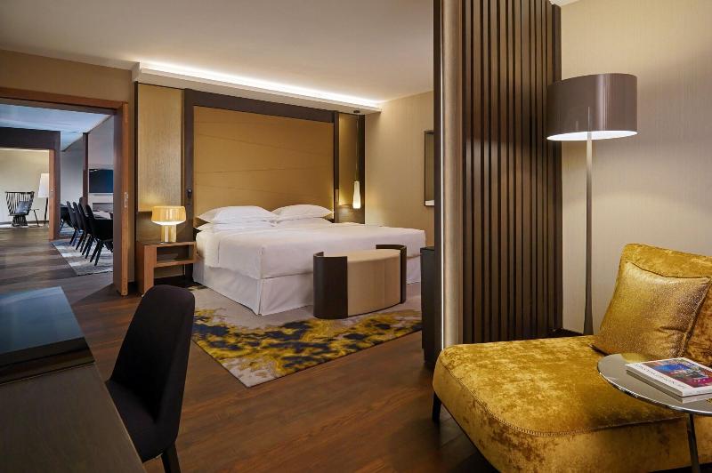Sheraton Grand Tbilisi Metechi Palace - Oda