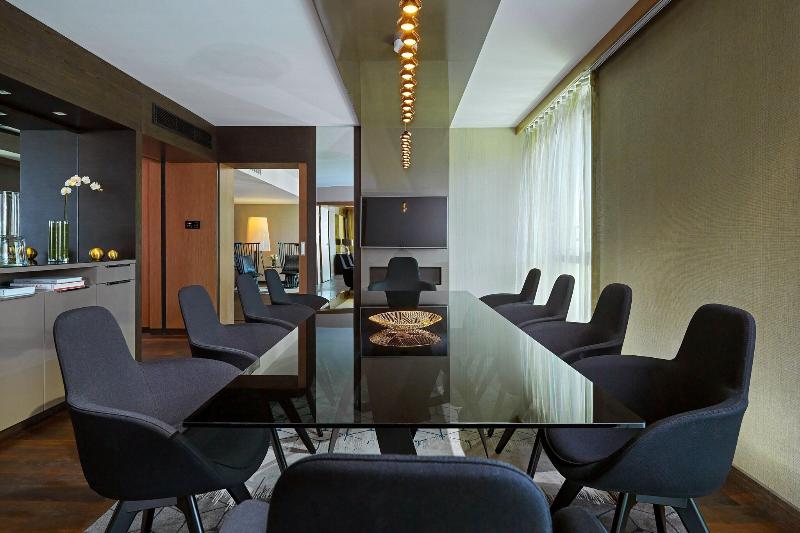 Sheraton Grand Tbilisi Metechi Palace - Oda