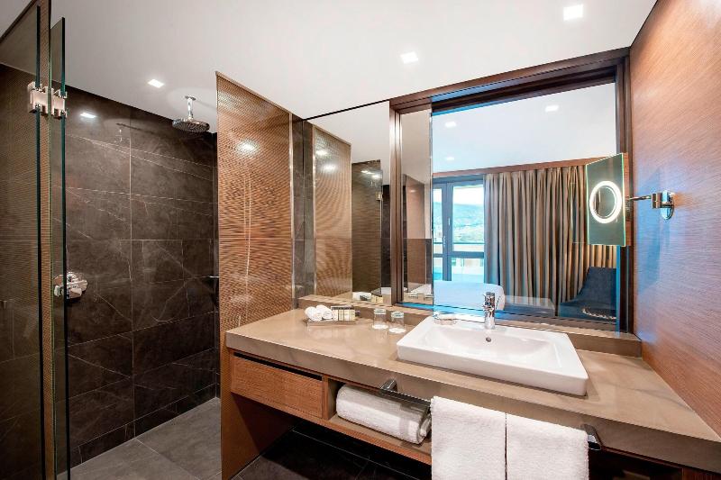 Sheraton Grand Tbilisi Metechi Palace - Oda