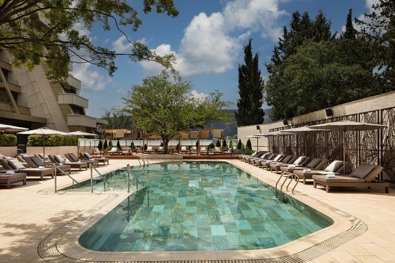 Sheraton Grand Tbilisi Metechi Palace - Havuz
