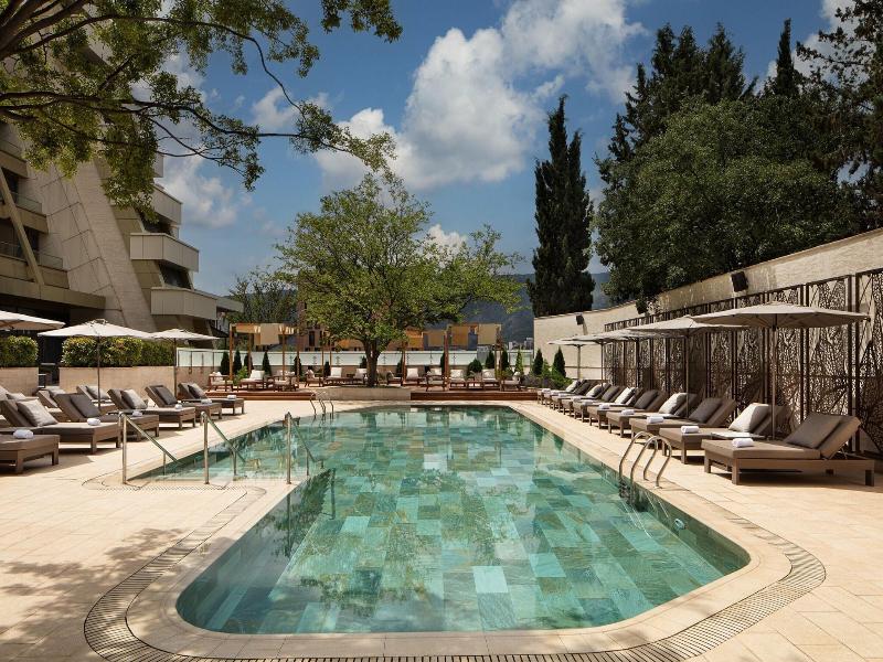 Sheraton Grand Tbilisi Metechi Palace - Havuz
