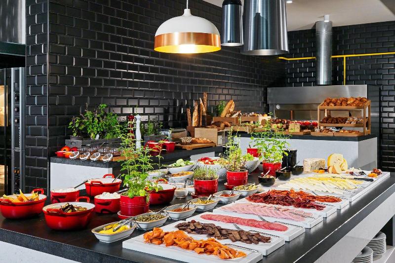Sheraton Grand Tbilisi Metechi Palace - Restoran