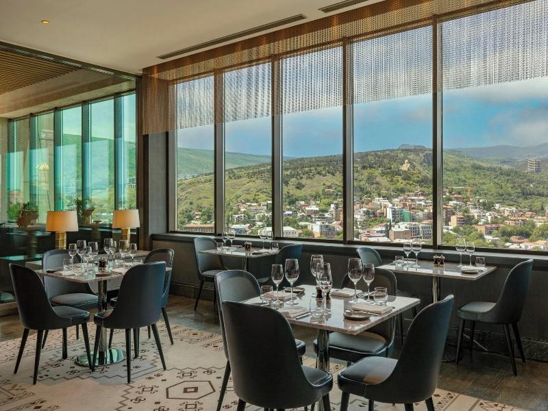 Sheraton Grand Tbilisi Metechi Palace - Restoran