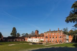 Oakley Hall fotoÄŸrafÄ±