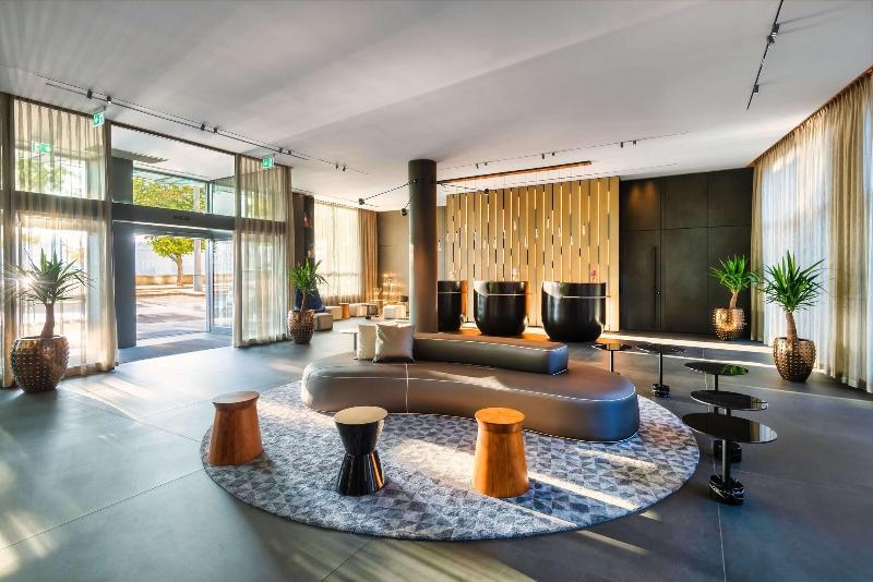 art’otel Budapest powered by Radisson Hotels - Lobi