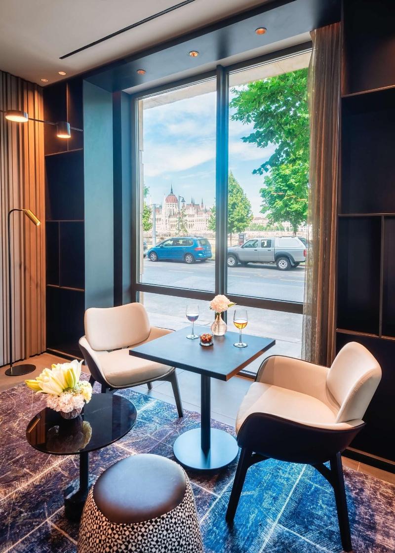 art’otel Budapest powered by Radisson Hotels - Lobi