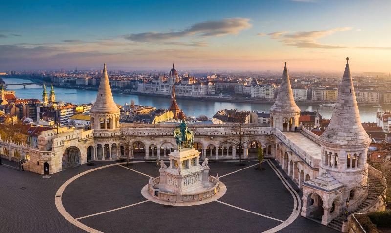 art’otel Budapest powered by Radisson Hotels - Genel