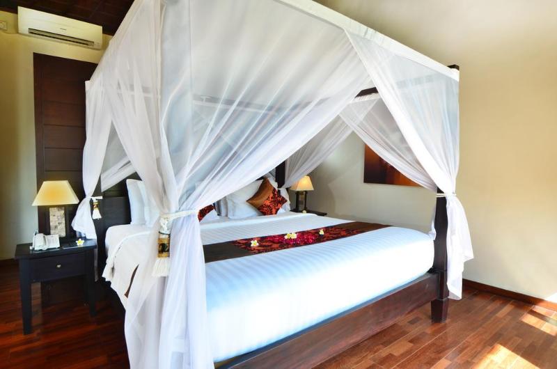 The Khayangan Dreams Villa Umalas - Oda