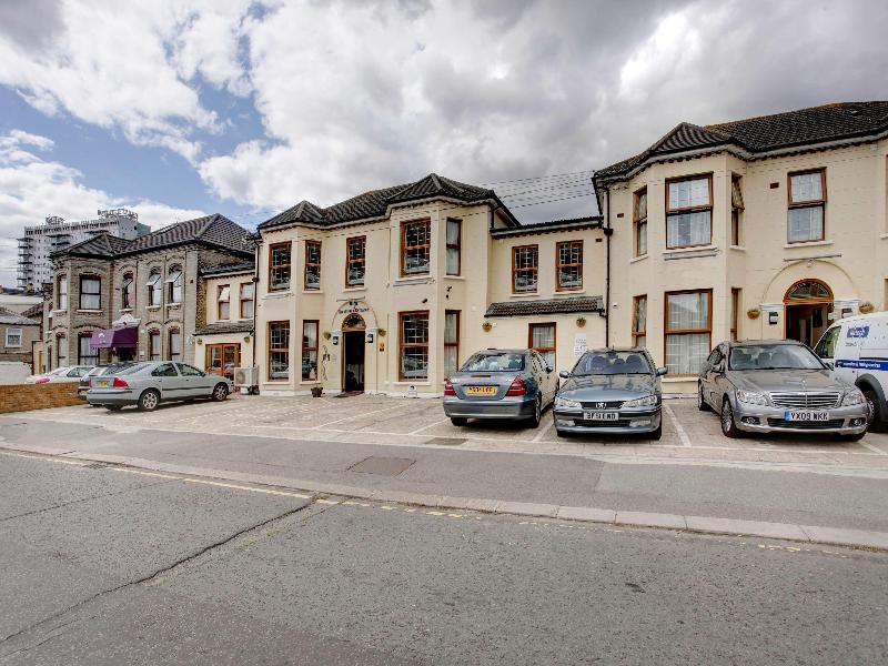 Best Western London Ilford Hotel - Genel