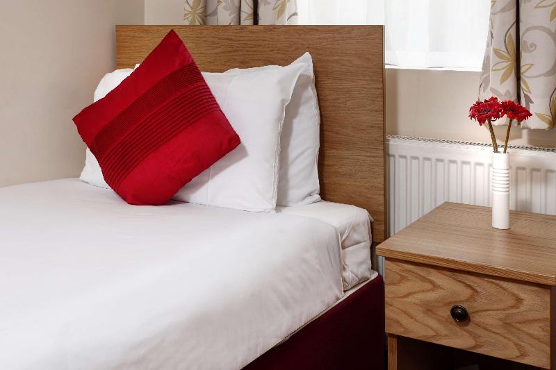 Best Western London Ilford Hotel - Oda